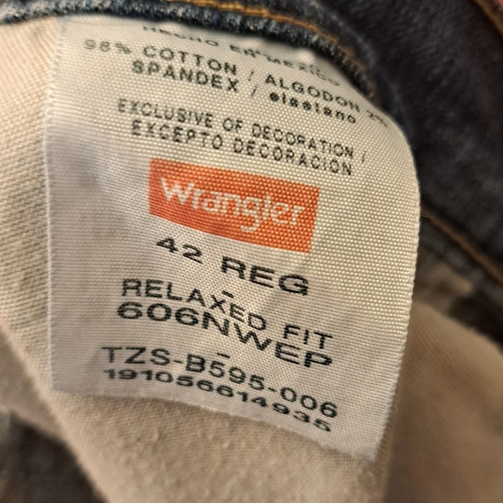 Wrangler Relaxed Fit Blue‎ Jean Shorts Men's Size 42